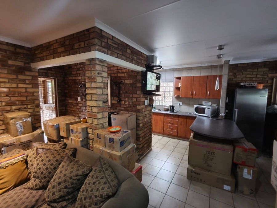 3 Bedroom Property for Sale in Safari Gardens North West